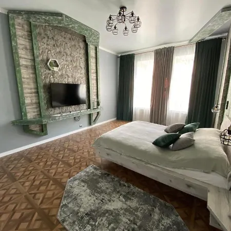 Apartment On Balabana Street Lviv Exterior photo